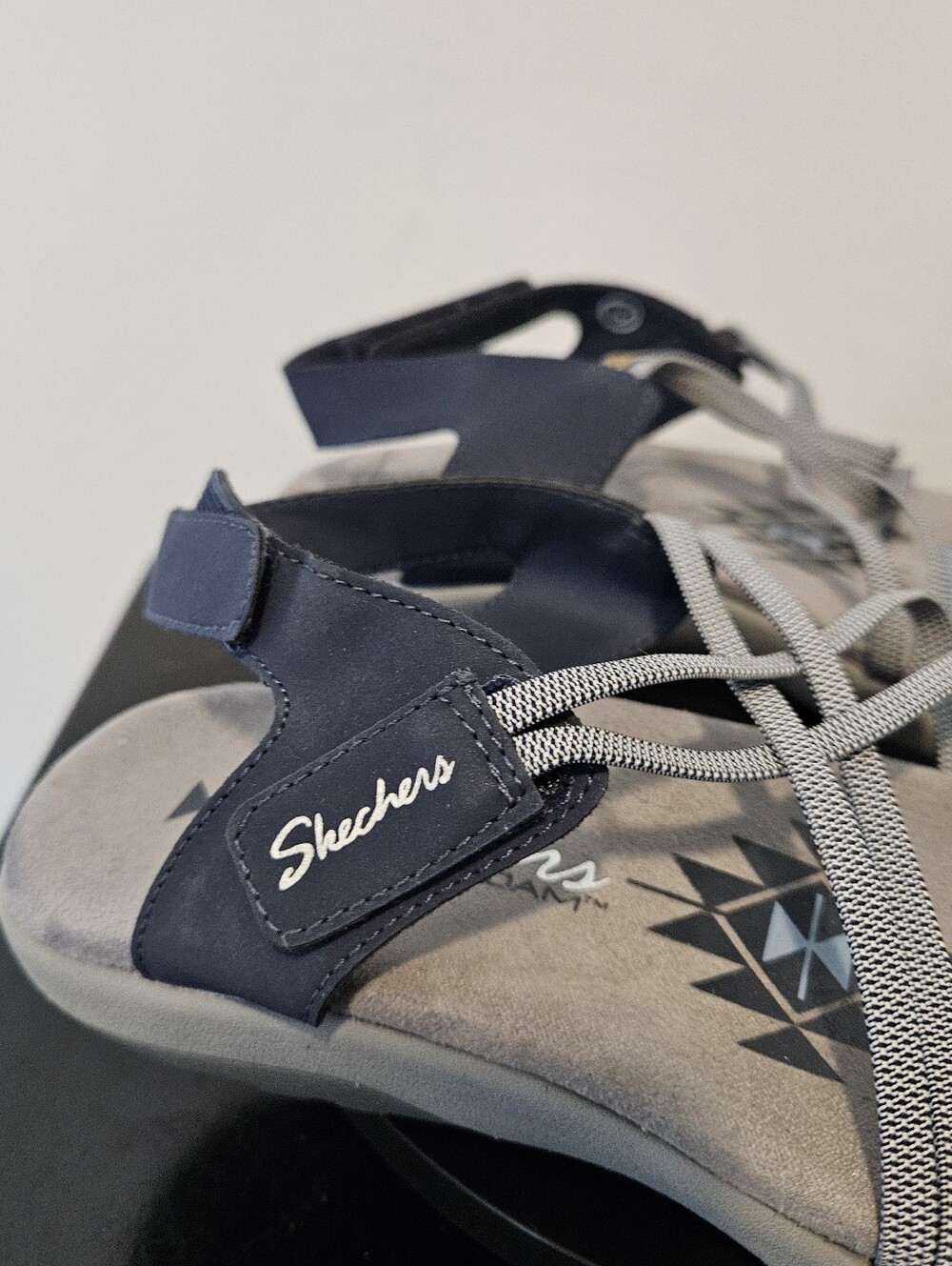 Skechers Women's Reggae Slim Takes Two Sandals Navy/Gray Wide Size 10 - Picture 3 of 9